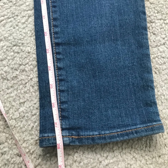 Old Navy Jeans Mid Rise - Picture 5 of 9